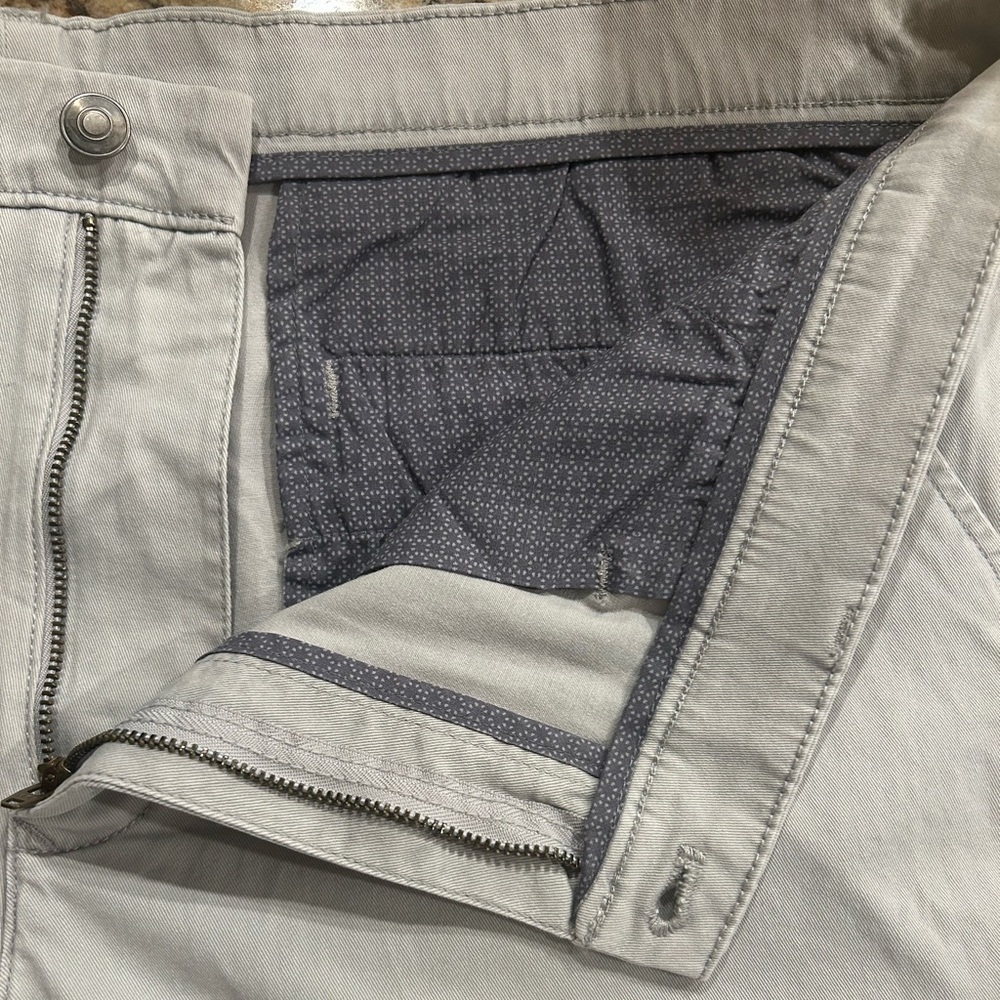 NWT Men’s Member’s Mark Everyday Stretch Flat Front Shorts 9” Inseam - Picture 4 of 7